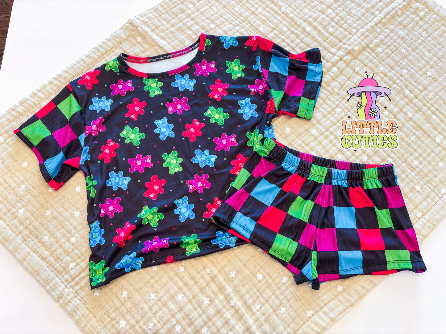 Neon Gummy Bears - Comfy Set